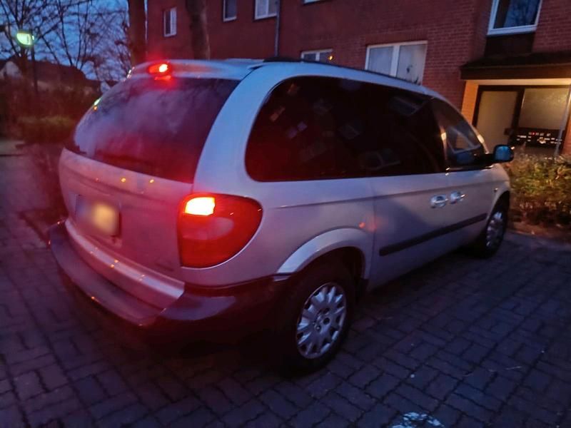 Gebraucht Chrysler Voyager 141 PS (103 kW) 2007 Grau Van / Kleinbus