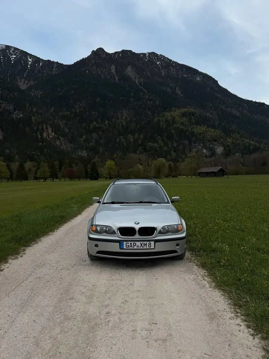Gebraucht BMW 318 143 PS (105 kW) 2003 Silber Kombi