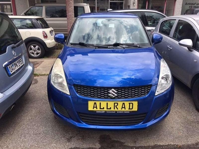 Gebraucht Suzuki Swift Club 94 PS (69 kW) 2011 Other Limousine