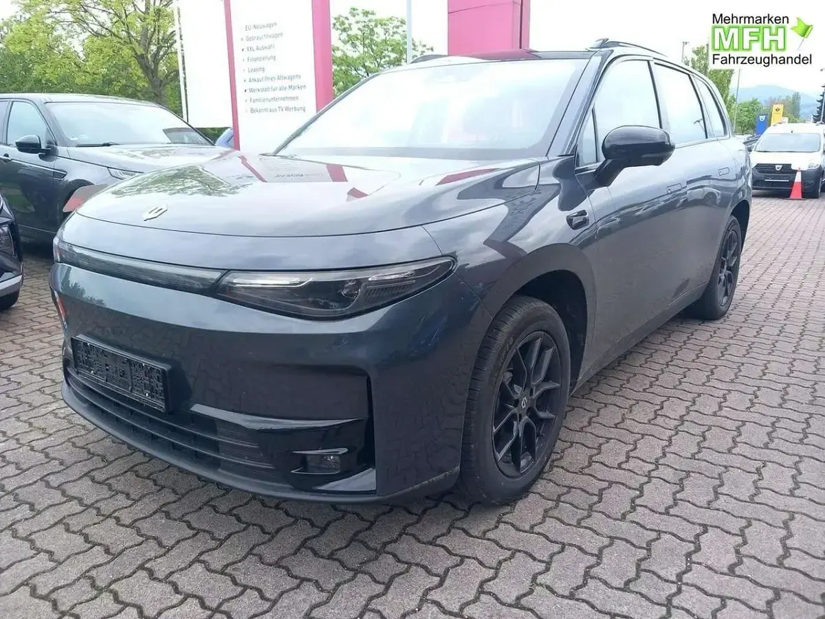 Occasion Leapmotor C10 160 kW (218 ch) 2025 Gris SUV