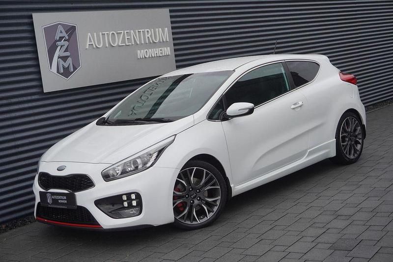 Weiß Gebraucht 2013 Kia Ceed GT Limousine | 8.990 € (Fairer Preis) - Bild 1/4