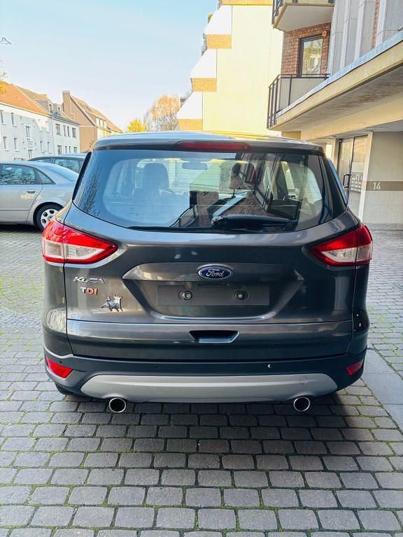 Gebraucht Ford Kuga Titanium 150 PS (110 kW) 2014 Grau SUV