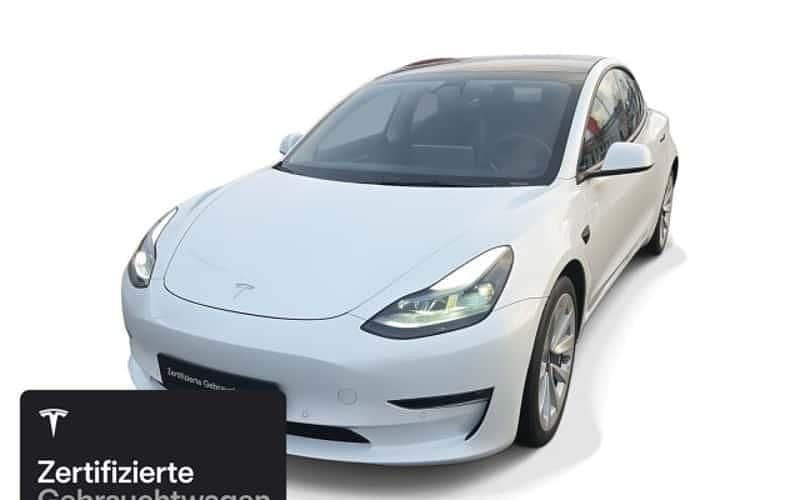 Weiß Gebraucht 2021 Tesla Model 3 Long Range RWD Limousine | 27.400 € (Fairer Preis) - Bild 1/4