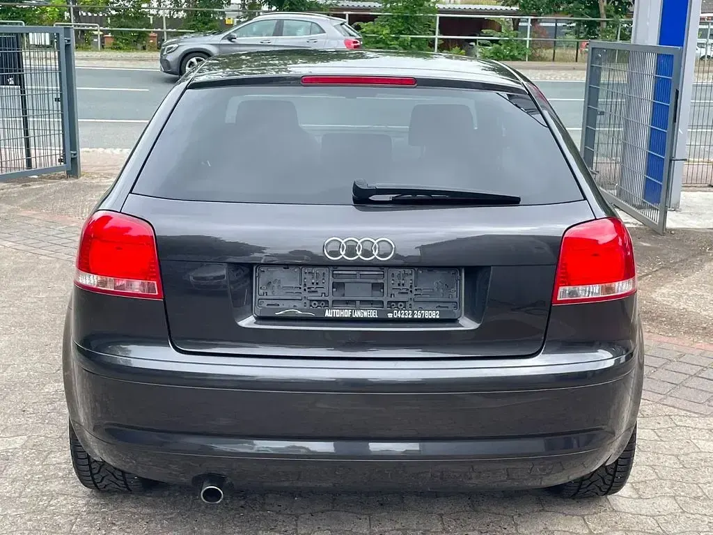 Gebraucht Audi A3 Ambiente 116 PS (85 kW) 2007 Grau Kleinwagen