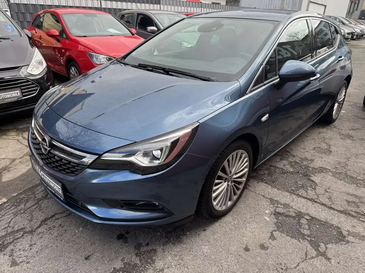 Second-hand Opel Astra Innovation 136 CP (100 kW) 2015 Albastru Berlinǎ