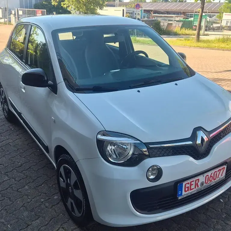 Używany Renault Twingo LIMITED 69 KM (50 kW) 2019 Biały Hatchback