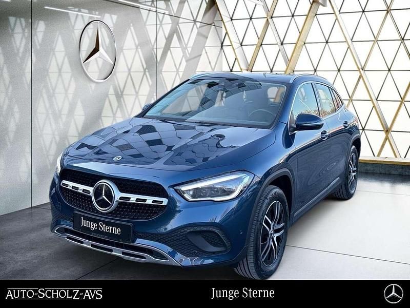 Gebraucht Mercedes GLA220 Progressive 190 PS (139 kW) 2023 Denimblau metallic SUV