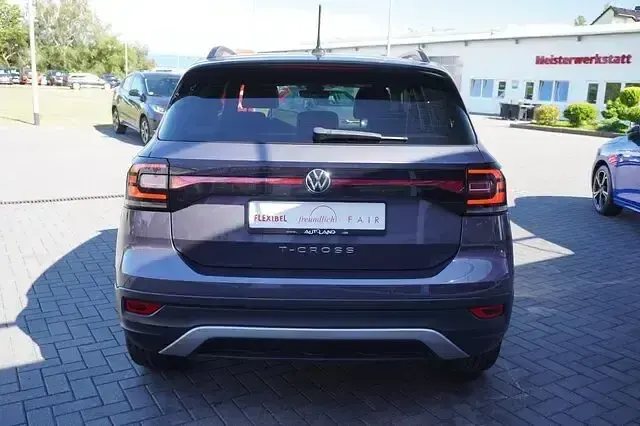 Gebraucht VW T-Cross Move 110 PS (80 kW) 2023 Grau SUV