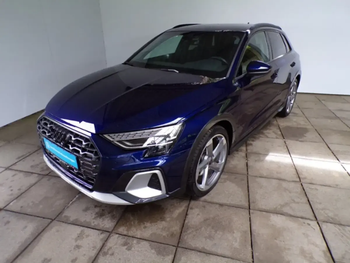 Używany Audi A3 S-Line 150 KM (110 kW) 2024 Niebieski Kombi