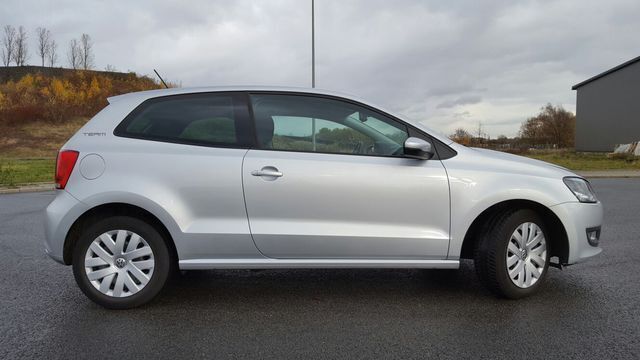 Gebraucht VW Polo 69 PS (50 kW) 2011 Silber metallic Limousine