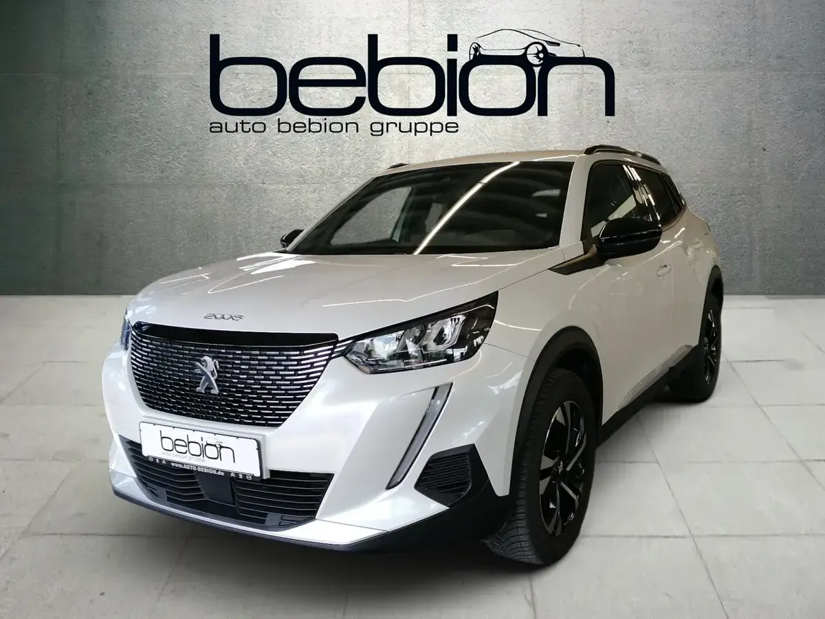 Gebraucht Peugeot 2008 Allure 131 PS (96 kW) 2023 SUV