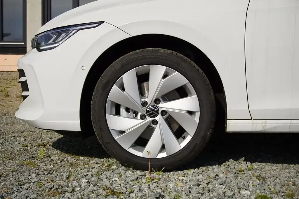Nowe VW Golf VIII 150 KM (110 kW) 2026 Biały Kombi