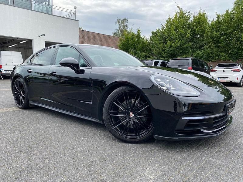 Schwarz Gebraucht 2017 Porsche Panamera 4S Limousine | 63.900 € (Superpreis) - Bild 1/4