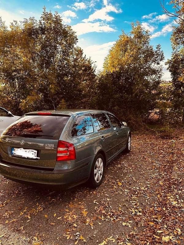 Gebraucht 2006 Skoda Octavia Classic Kombi | 3.000 € (Teuer) - Bild 1/4