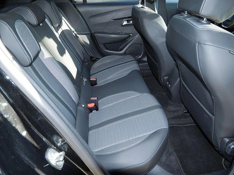 Gebraucht Peugeot e-208 Style 100 kW (136 PS) 2021 Schwarz Kleinwagen