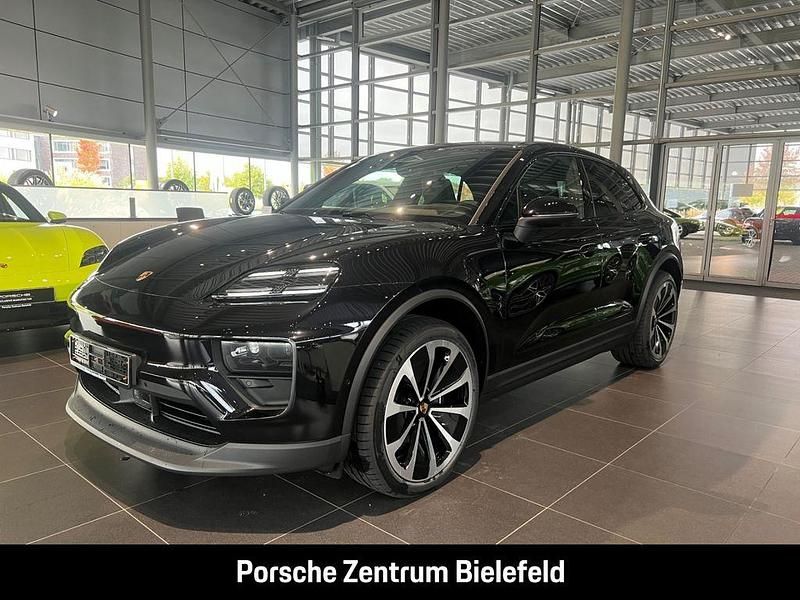 Tiefschwarzmetallic Neu 2025 Porsche Macan SUV | 120.241 € (Teuer) - Bild 1/4