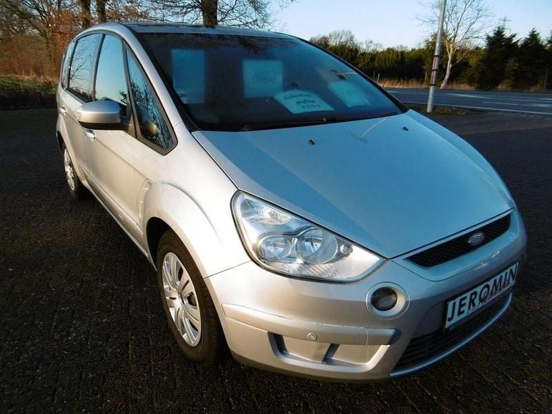 Silber Gebraucht 2006 Ford S-MAX Titanium Van / Kleinbus | 2.950 € (Fairer Preis) - Bild 1/4
