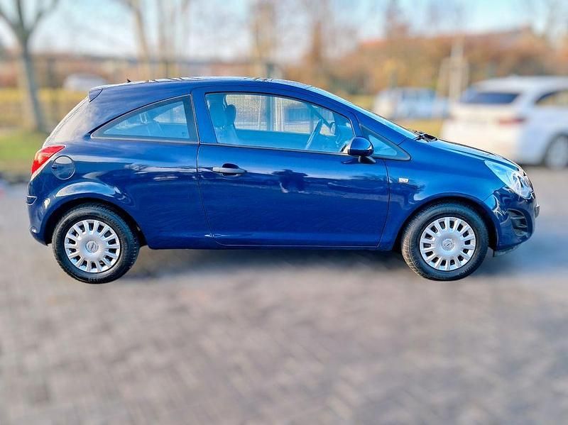 Gebraucht Opel Corsa Selection 69 PS (50 kW) 2011 Blau Kleinwagen