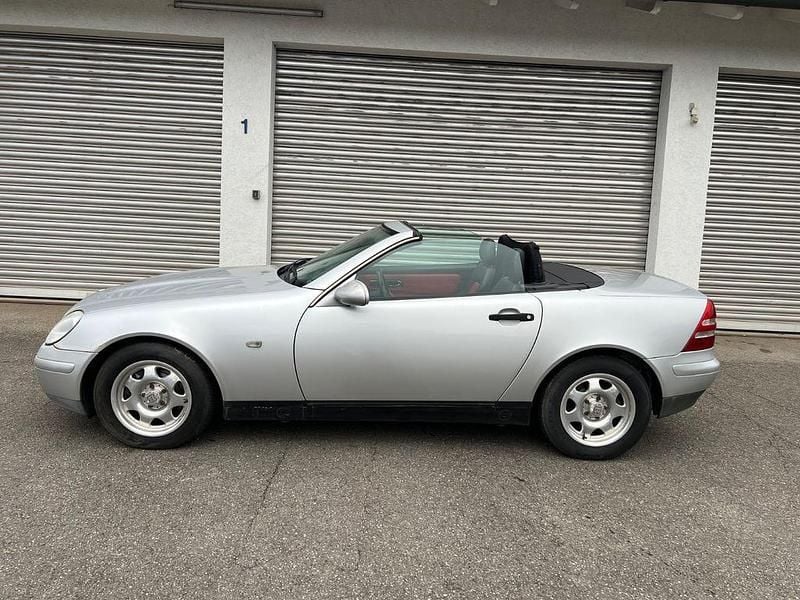 Gebraucht Mercedes SLK200 136 PS (100 kW) 1997 Silber Cabrio