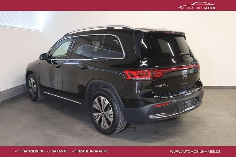 Gebraucht Mercedes EQB250 139 kW (190 PS) 2022 Nachtschwarz SUV