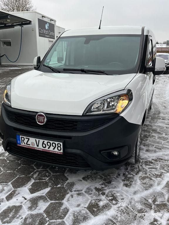 Gebraucht Fiat Doblò 101 PS (74 kW) 2023 Weiß Van / Kleinbus