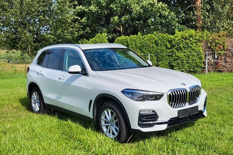 Weiß Gebraucht 2019 BMW X5 Efficient Dynamics SUV | 46.000 € (Superpreis) - Bild 1/4