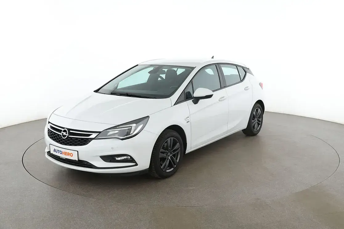 Gebraucht Opel Astra 150 PS (110 kW) 2019 Limousine