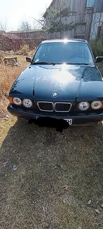 Second-hand BMW 520 150 CP (110 kW) 1995 Negru Break