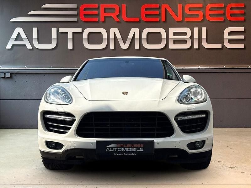 Weiß Gebraucht 2011 Porsche Cayenne Turbo SUV | 19.490 € - Bild 1/4