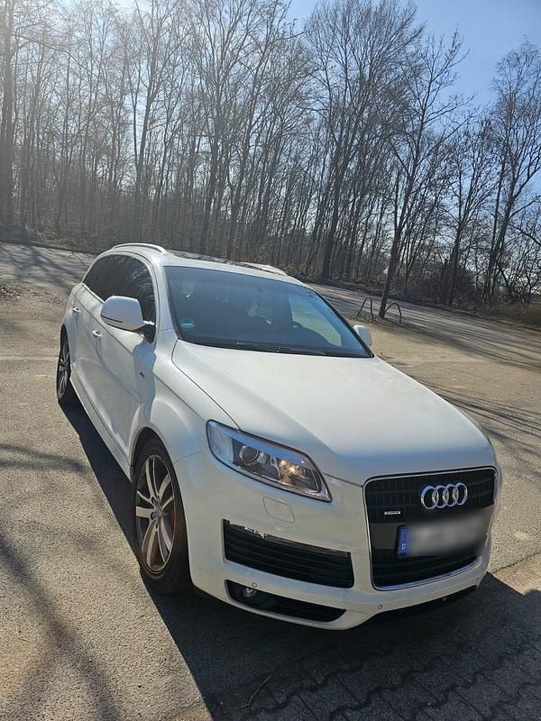 Weiß Gebraucht 2008 Audi Q7 SUV | 9.500 € (Fairer Preis) - Bild 1/4
