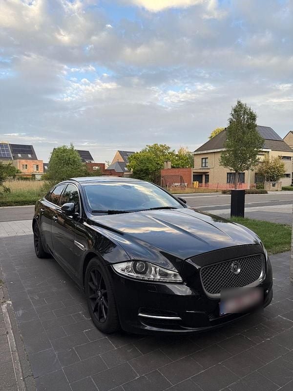 Schwarz Gebraucht 2011 Jaguar XJ Premium Luxury Limousine | 8.500 € (Fairer Preis) - Bild 1/4