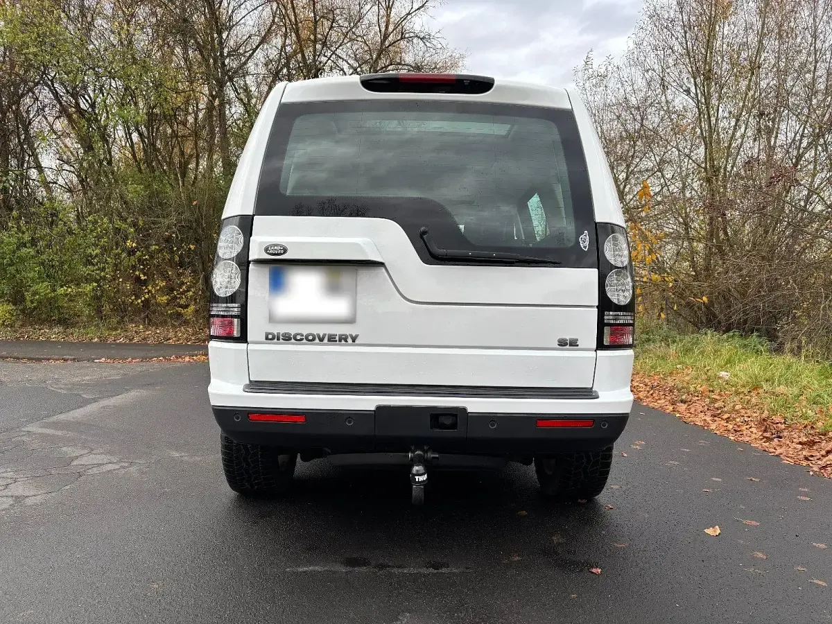 Gebraucht Land Rover Discovery 4 SE 211 PS (155 kW) 2015 Weiß SUV
