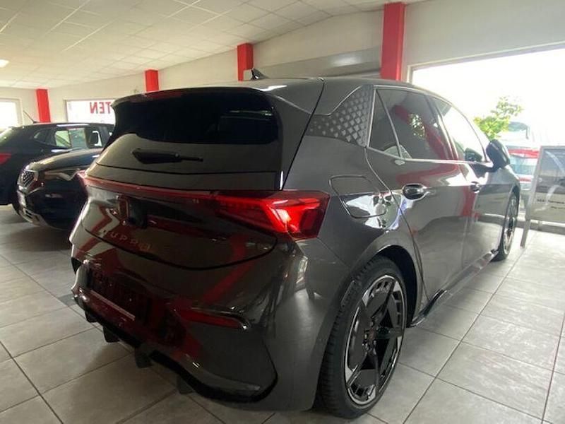 Gebraucht Cupra Born e-Boost 169 kW (231 PS) 2022 Garu (metallic) Kleinwagen