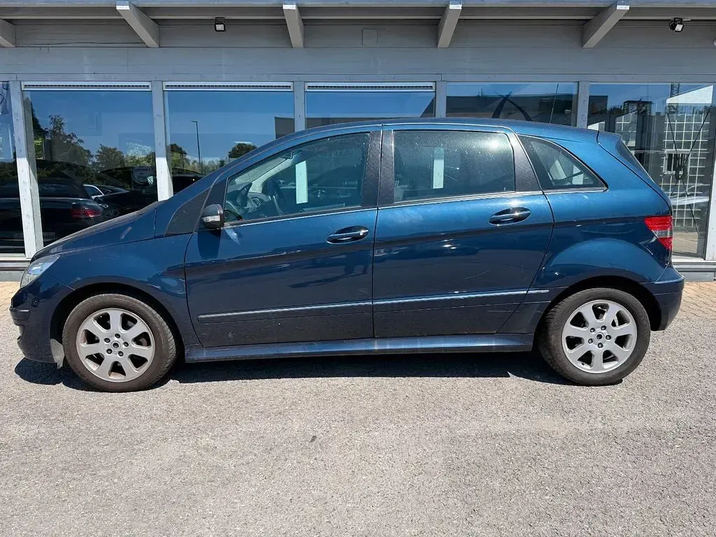 Gebraucht Mercedes B180 109 PS (80 kW) 2006 Blau Van / Kleinbus