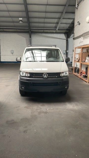 Weiß Gebraucht 2013 VW T5 Van | 7.990 € (Fairer Preis) - Bild 1/2