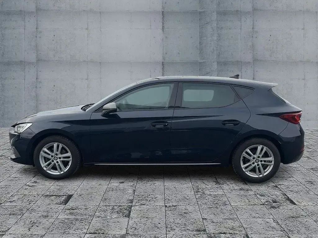 Gebraucht Seat Leon FR 150 PS (110 kW) 2022 Asphaltblau Limousine