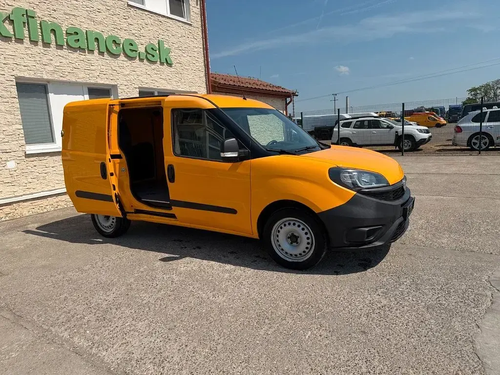 Usata Fiat Doblò 120 CV (88 kW) 2018 Monovolume