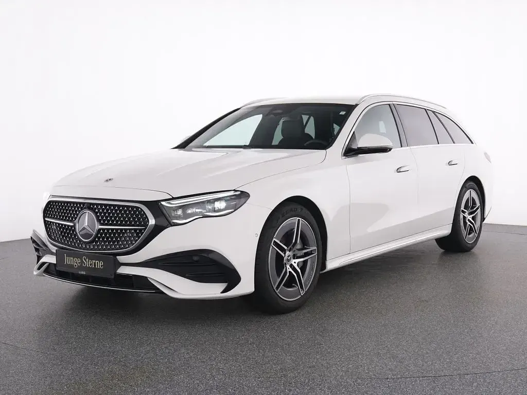 Usado Mercedes E200 AMG 204 CV (150 kW) 2025 Blanco Berlina
