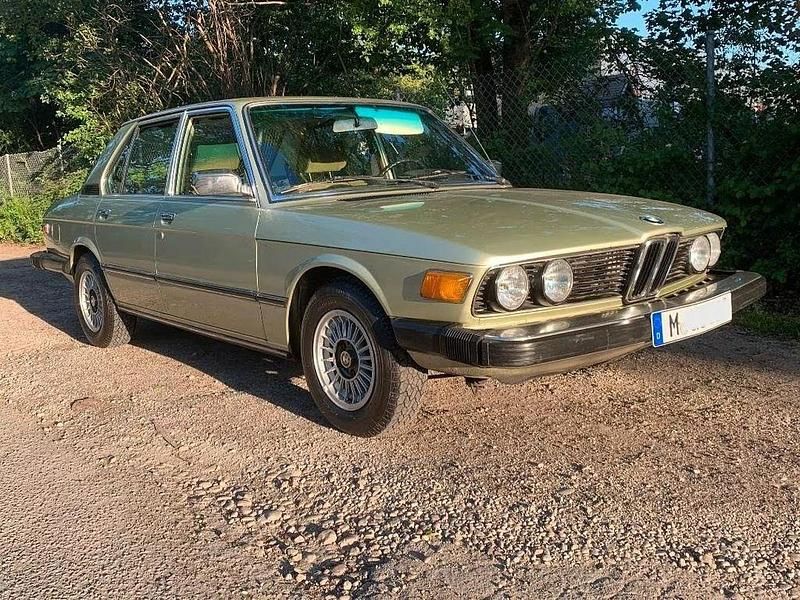 Grün Gebraucht 1979 BMW 528 Limousine | 16.500 € - Bild 1/4