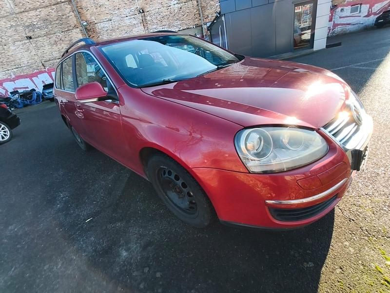 Gebraucht VW Golf V 105 PS (77 kW) 2008 Rot Kombi