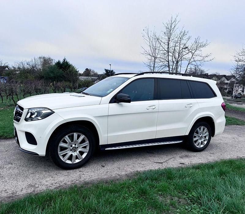 Weiß Gebraucht 2018 Mercedes GLS350 AMG line SUV | 45.900 € (Fairer Preis) - Bild 1/4