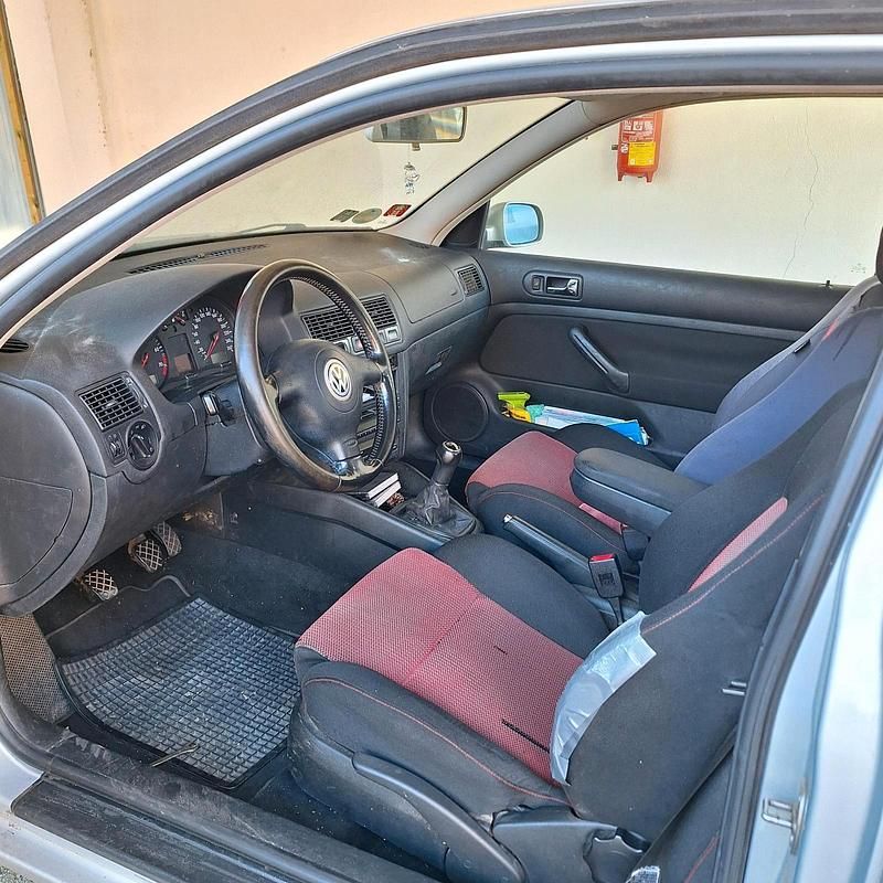 Gebraucht VW Golf IV 101 PS (74 kW) 1999 Silber Kleinwagen