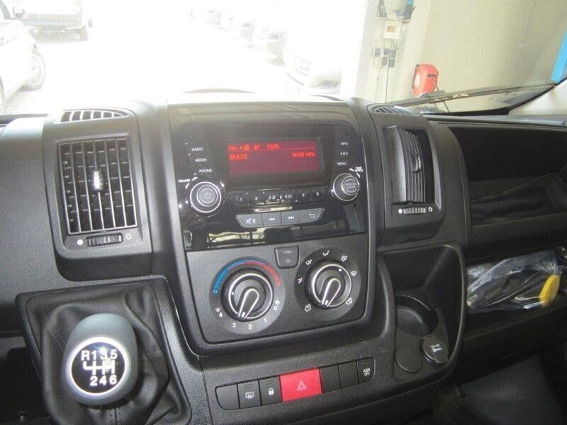 Gebraucht Peugeot Boxer 224 PS (164 kW) 2024 Weiß Van