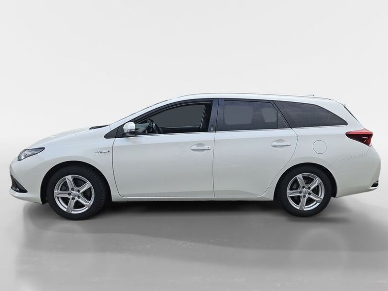 Gebraucht Toyota Auris Hybrid 99 PS (72 kW) 2018 White pearl cs Kombi