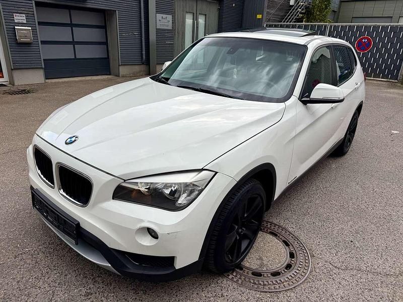 Weiß Gebraucht 2012 BMW X1 SUV | 5.950 € (Superpreis) - Bild 1/4