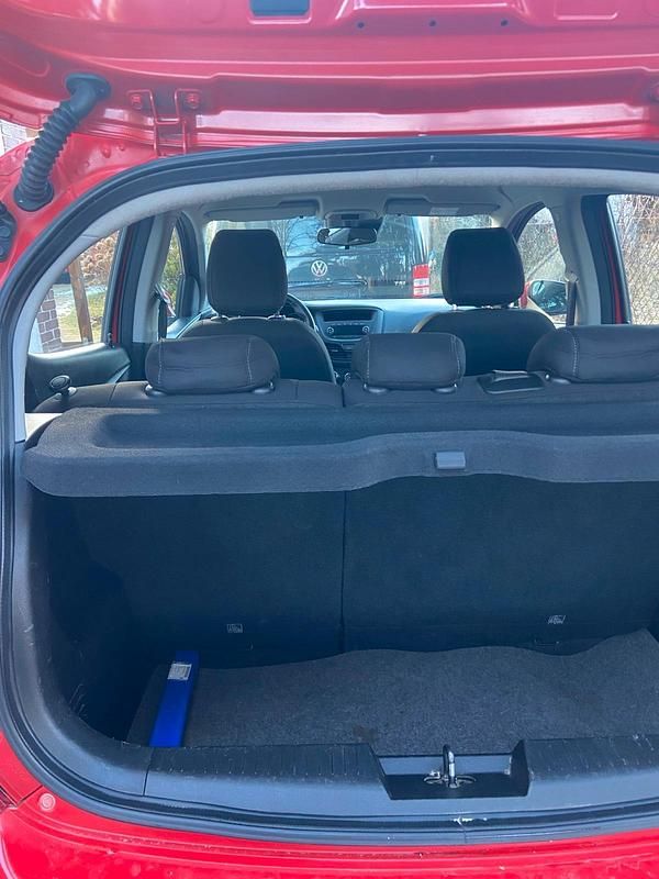 Gebraucht Opel Karl 74 PS (54 kW) 2016 Rot Kleinwagen
