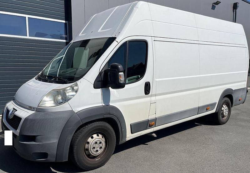Gebraucht Peugeot Boxer 145 PS (106 kW) 2011 Weiß Van