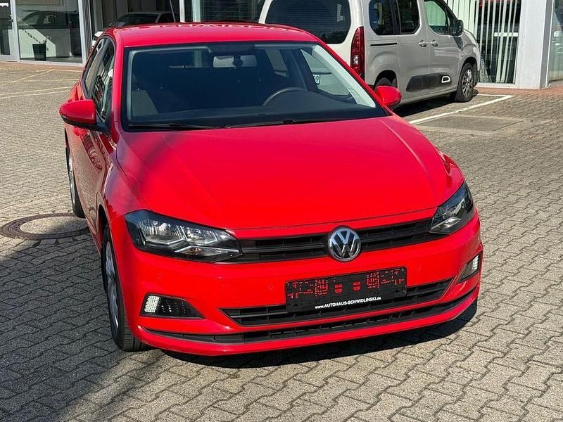 Gebraucht VW Polo Comfortline 95 PS (69 kW) 2020 Rot Kleinwagen