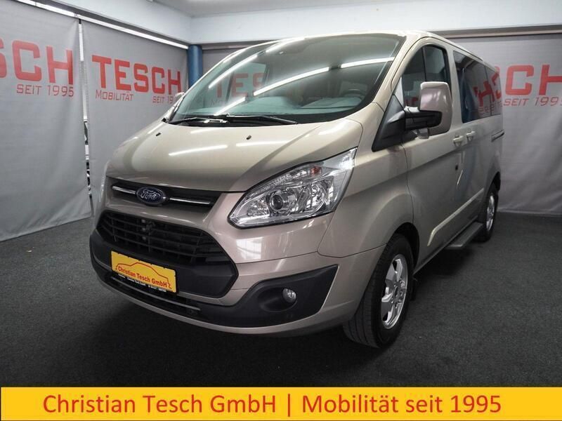 Grau Gebraucht 2018 Ford Tourneo Custom Titanium Van / Kleinbus | 29.490 € (Fairer Preis) - Bild 1/3