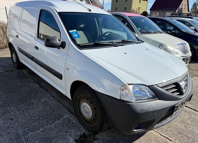 Gebraucht Dacia Logan 84 PS (61 kW) 2011 Weiß Abholung